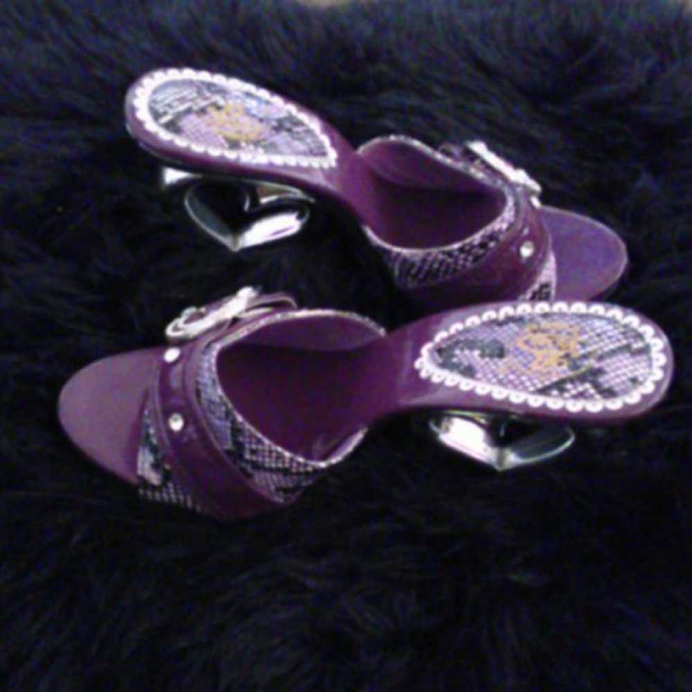 Lady's shoes and Purses